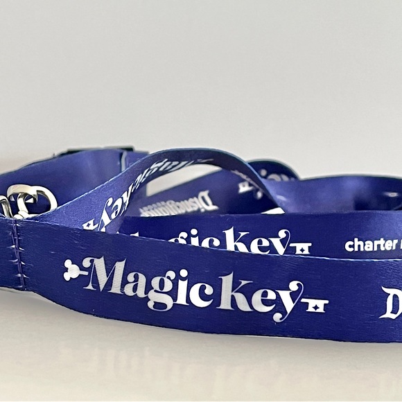 Disneyland Magic Key Charter Members Lanyard - Picture 3 of 4